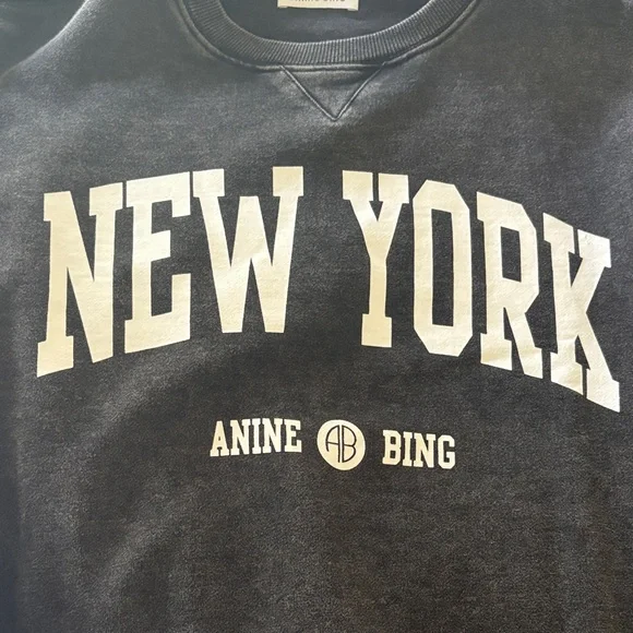 Anine Bing “Ramona” ‘New York' Crewneck Sweatshirt - Picture 2 of 8